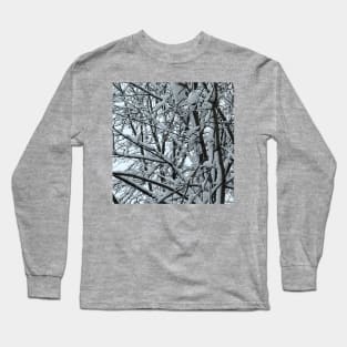 Snowstorm on tree branches in Chicago Long Sleeve T-Shirt